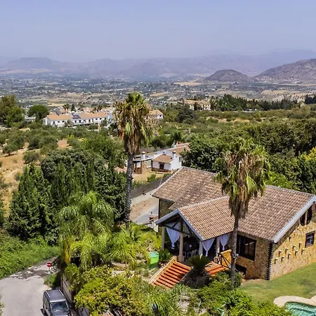 Villa Cubo's Whitestone Family Fun